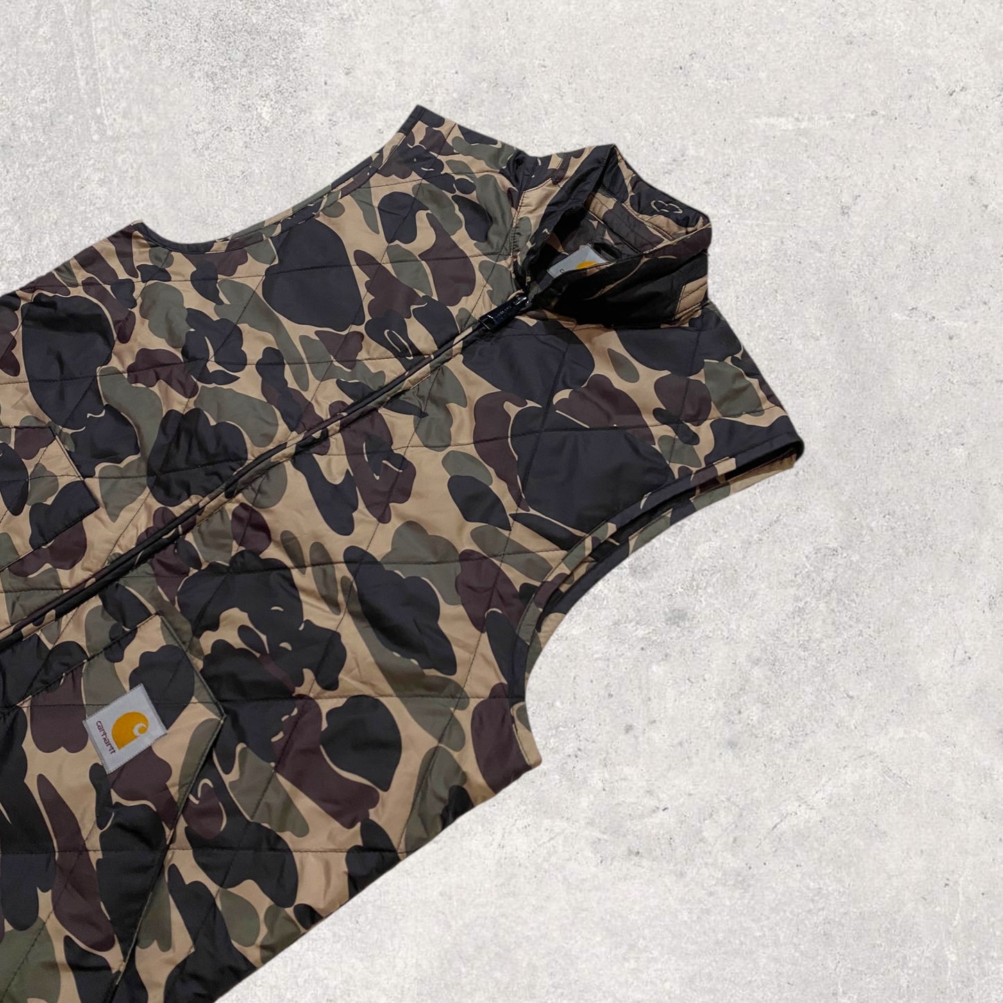 Carhartt camo vest